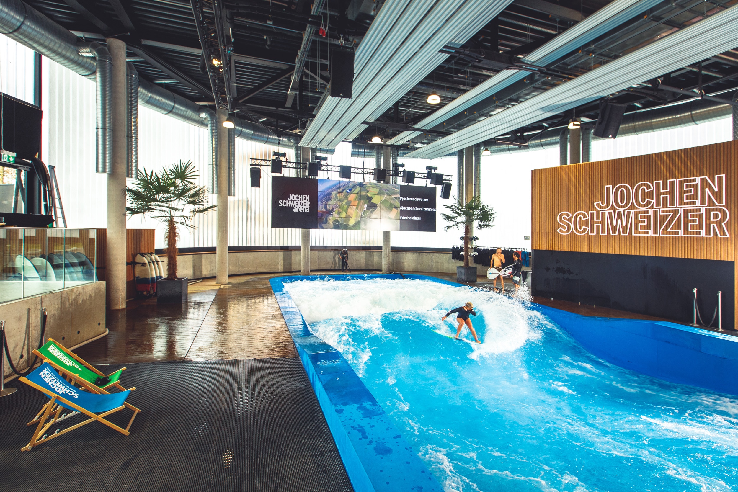 Erste Indoor Surfwelle Deutschlands