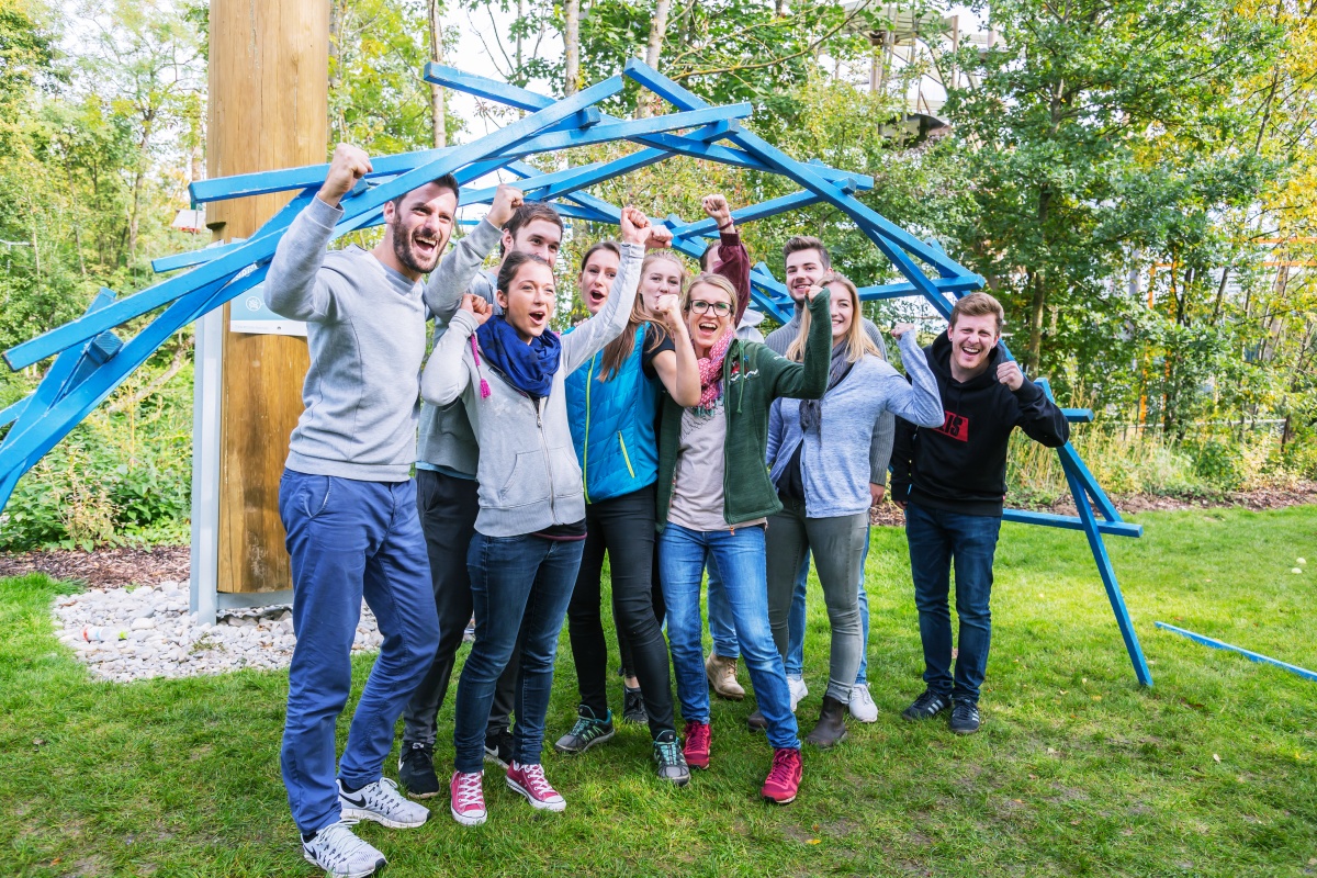 Teambuildung Mission Parcours Outdoor Klettergarten München