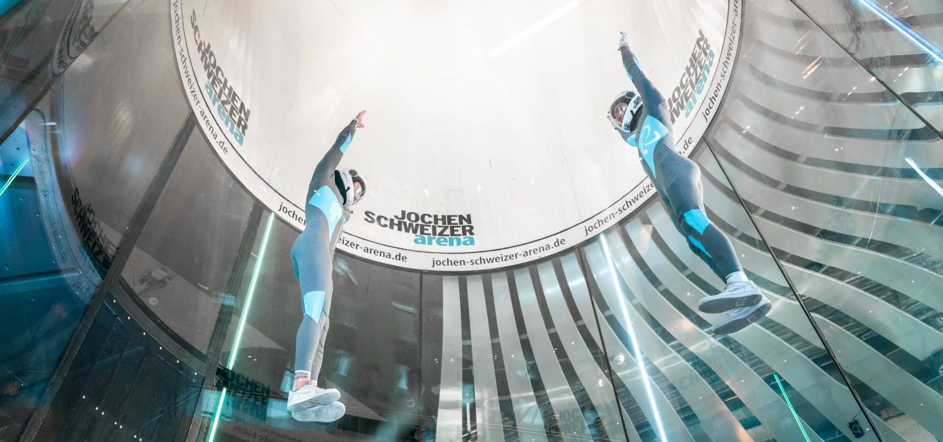 Dynamic-2way_Indoor-Skydiving-DM_11